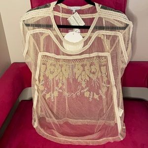 NWT Gorgeous soft mesh lace beaded blouse